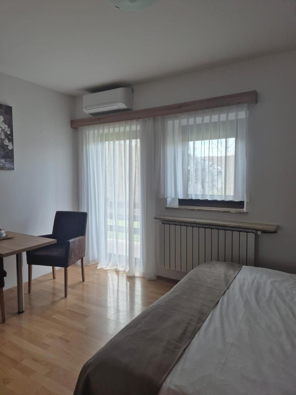 Hotel Pansion Danica Rastovača Zewnętrze zdjęcie